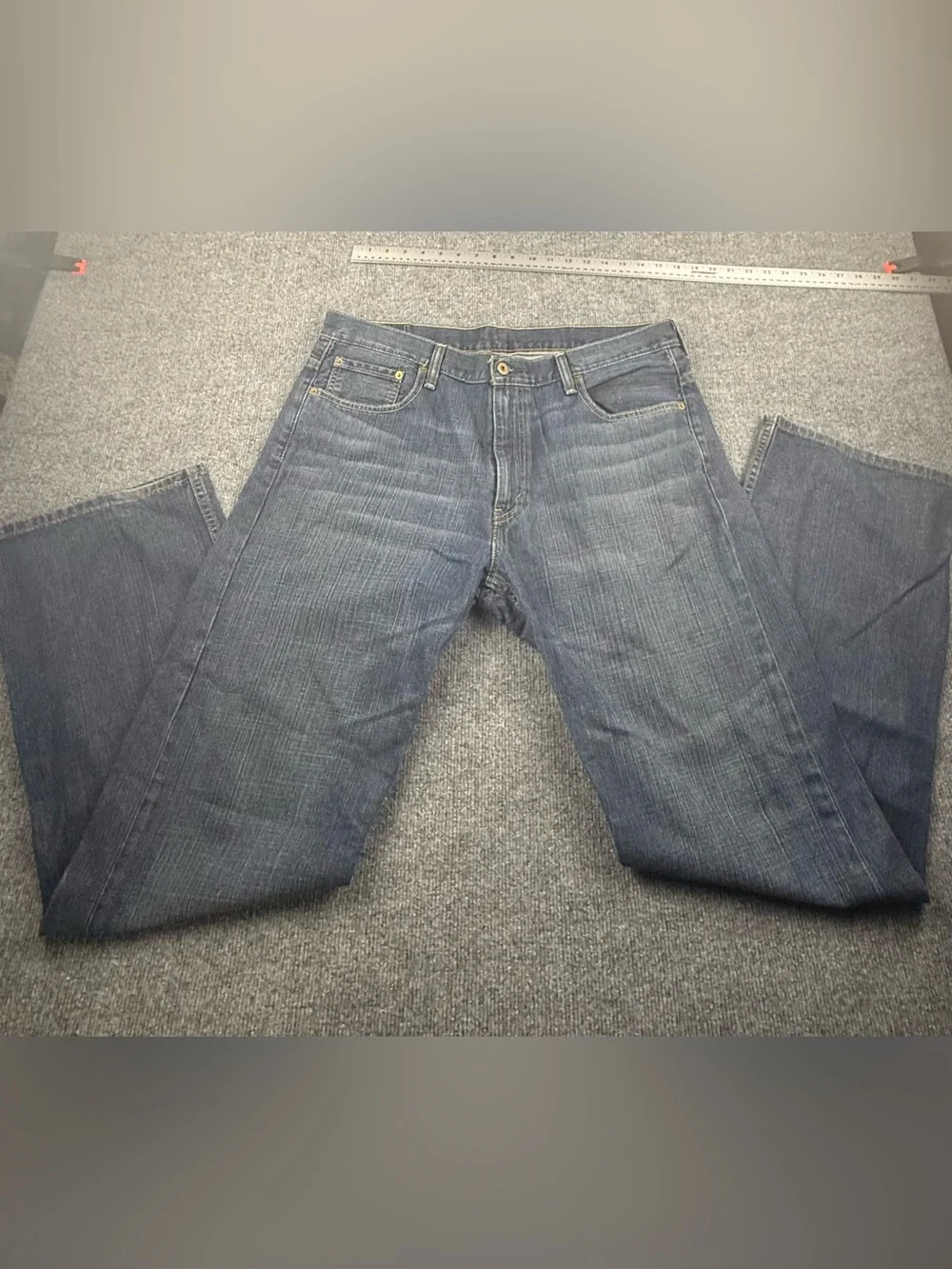 Men’s Levi’s 569 Blue Jeans, Size 36x34